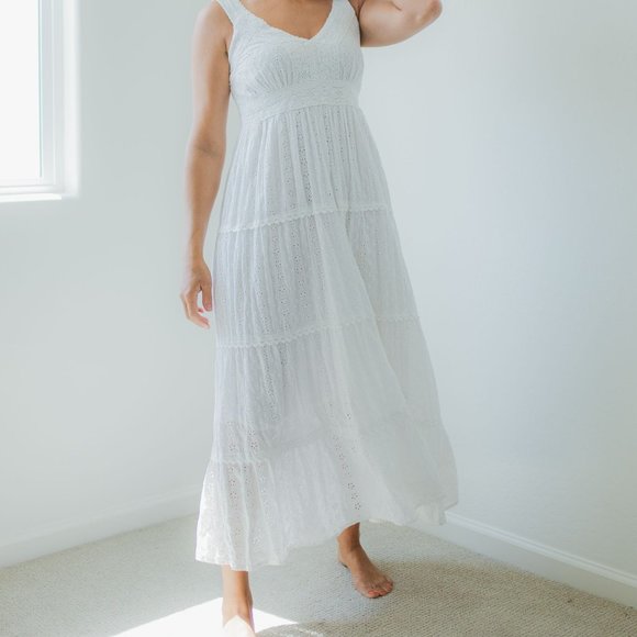 MAGIC WHITE 100% COTTON CROCHET & EYELET FLOWY SLEEVELESS V-NECK MAXI DRESS M - Picture 2 of 9
